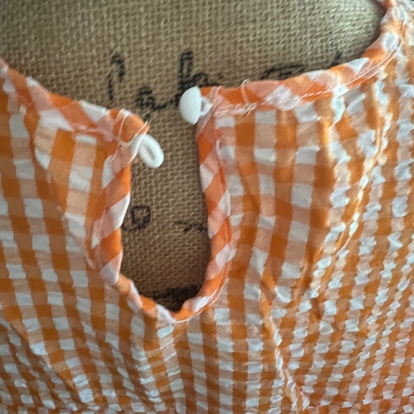 Ladies blouse 🧡🤍 - Picture 2 of 3